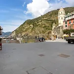 Lisettarooms Vernazza